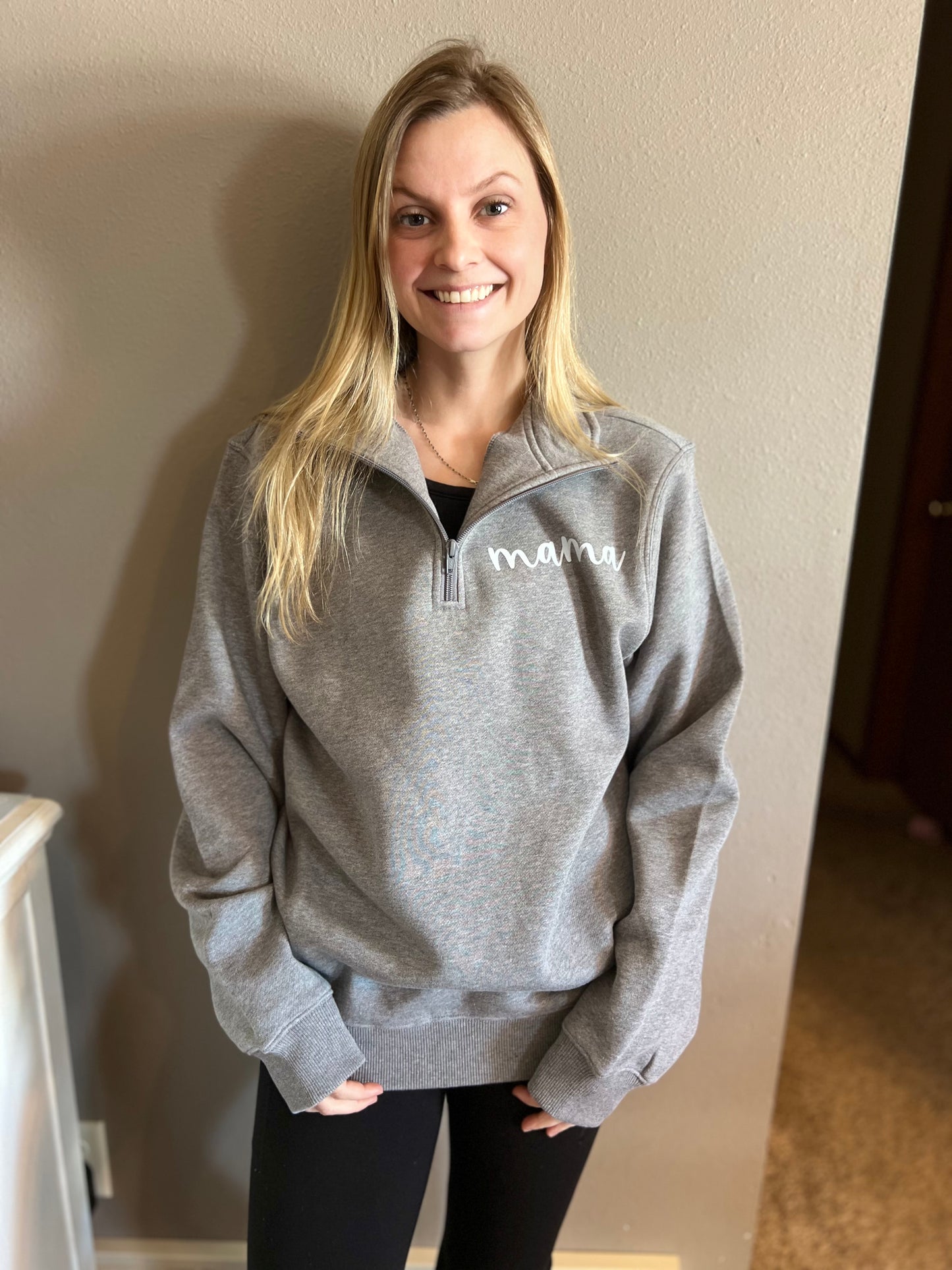 Quarter zip MAMA crewneck